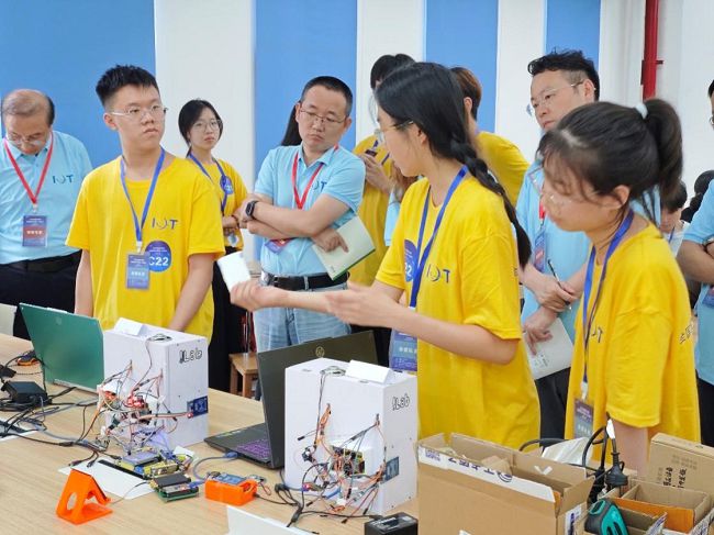 中移物联与四川大学深化合作联合推进OneOS操作系统实验课程(图3)